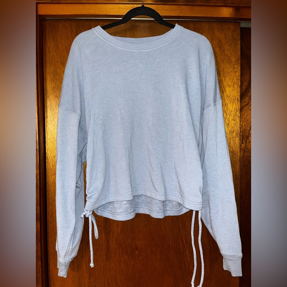 American eagle blue top